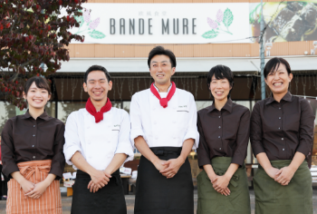 店舗案内2